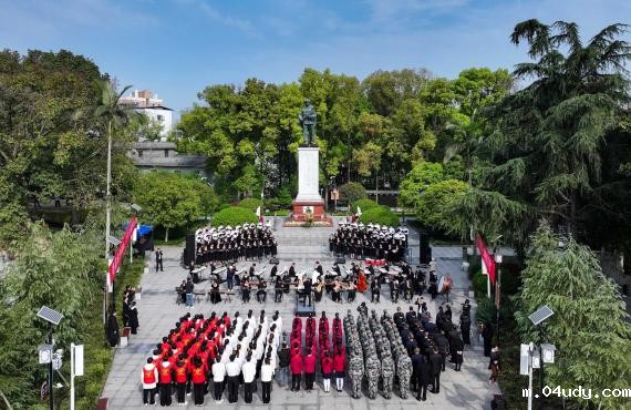 新华社独家直播我校“清明祭英雄•音乐融思政”现场思政课
